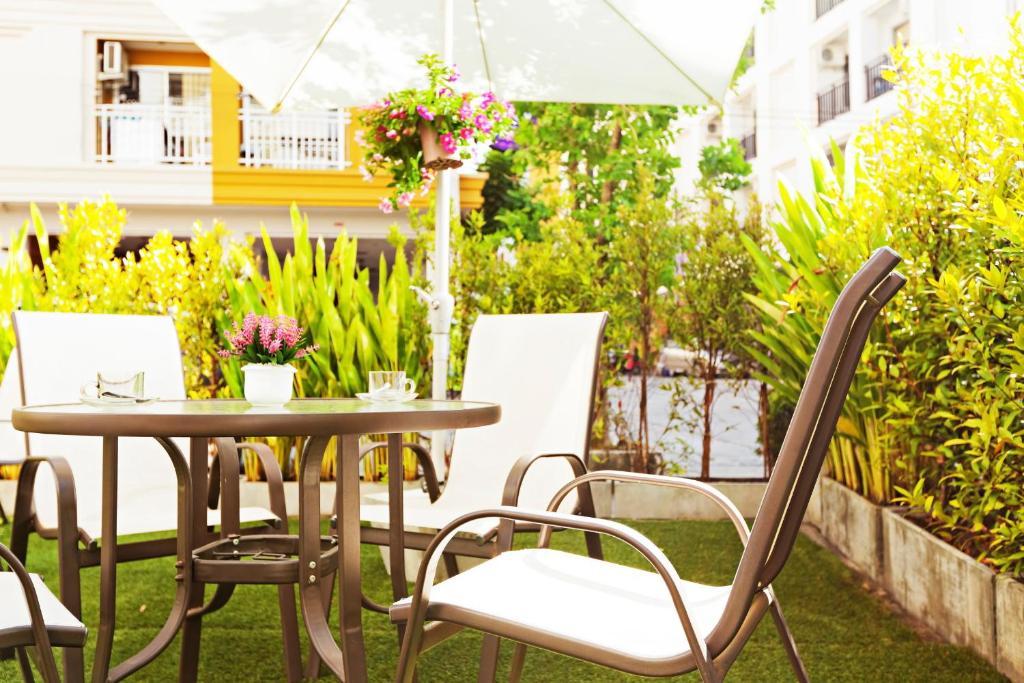 Garden Phuket Hotel Patong Exterior foto