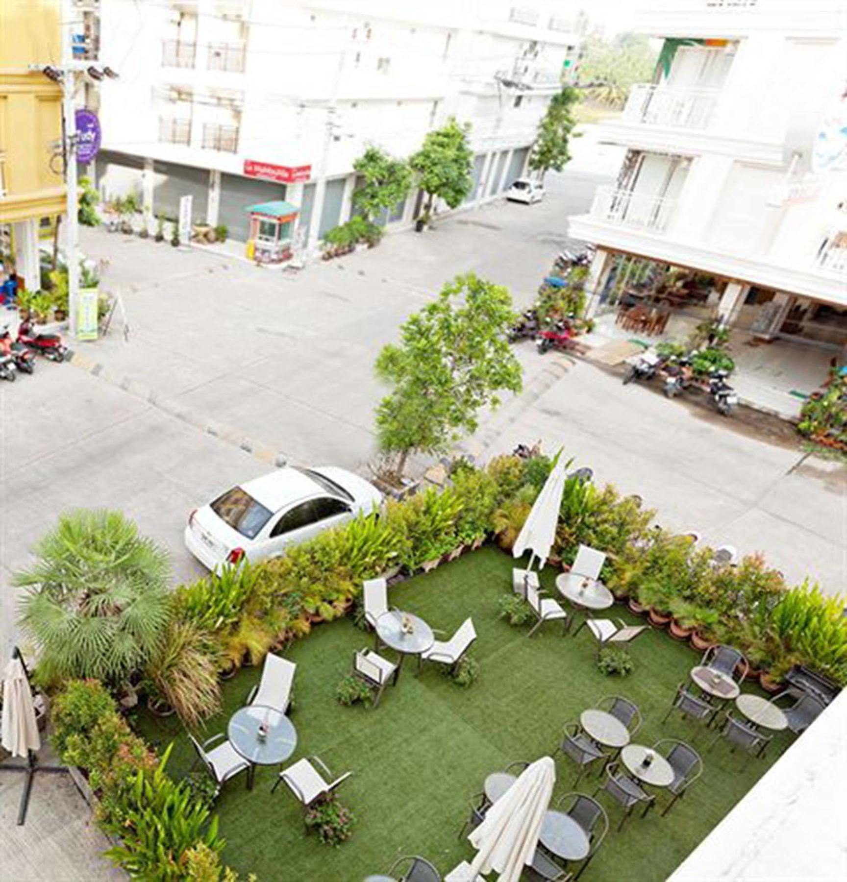 Garden Phuket Hotel Patong Exterior foto